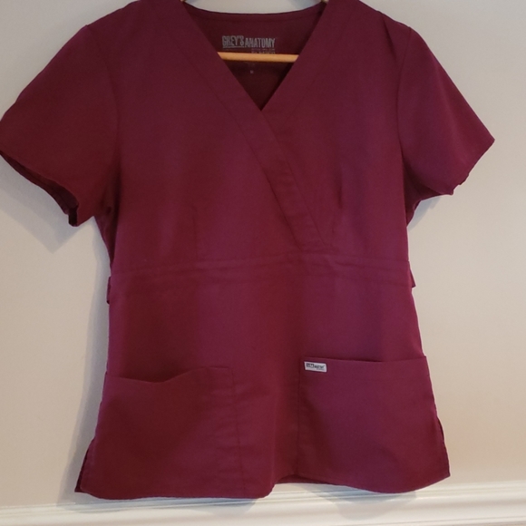 Grey's Anatomy Tops - Scrub top